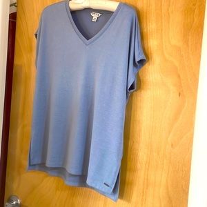 Orvis capped sleeve top.